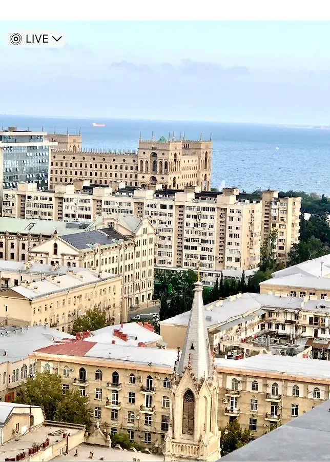 Большая и уютная квартира в центре Баку